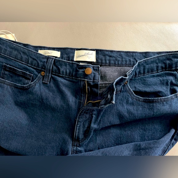Universal Thread Vintage Bootcut Woman Jeans Dark Pants Blue Plus Size 16 - Picture 4 of 7